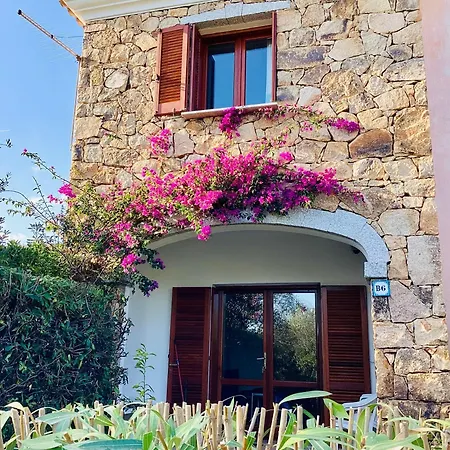 Residenza Il Lentischio بيت للعطل *